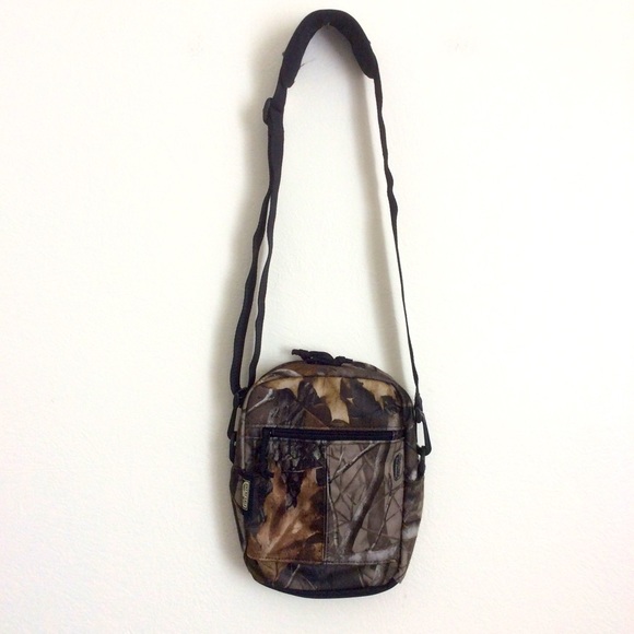 Fieldline Camo Crossbody Belt Bag 7”x10”x 3” - Picture 11 of 14